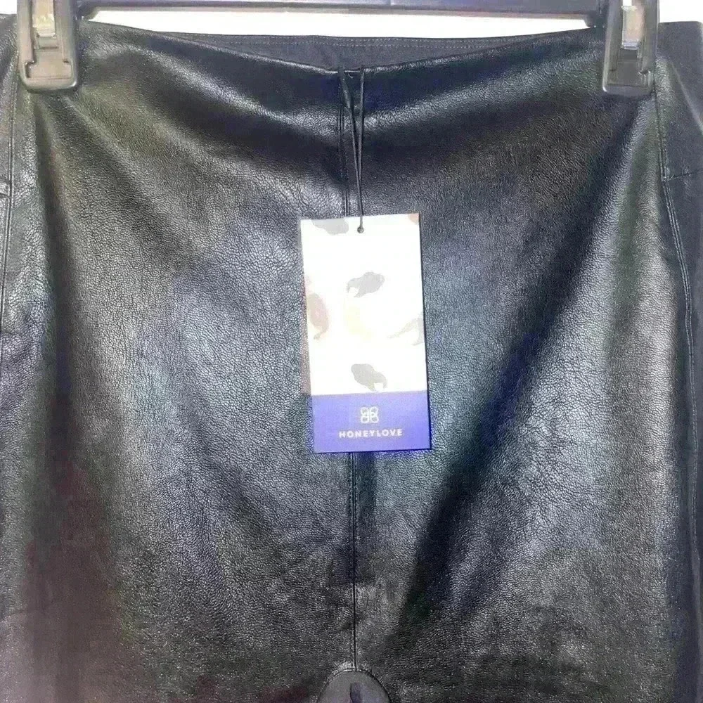 NWT Honey Love black vegan leather leggings‎ size 1x